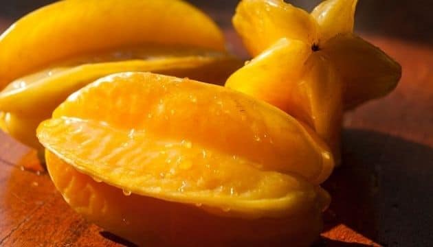 Star Fruit (Kamrakh) in hindi